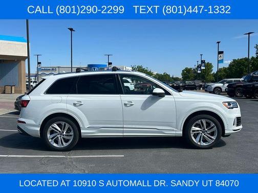Carrara White 2022 Audi Q7 55 Premium Plus