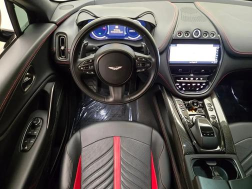 Onyx Black (HB) 2023 Aston Martin DBX 707 SUV