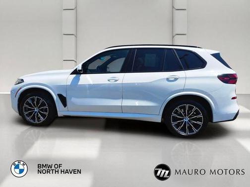 White 2024 BMW X5 xDrive40i