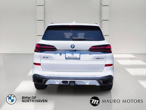 White 2024 BMW X5 xDrive40i