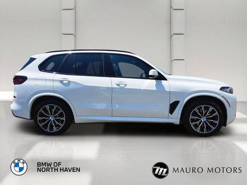 White 2024 BMW X5 xDrive40i