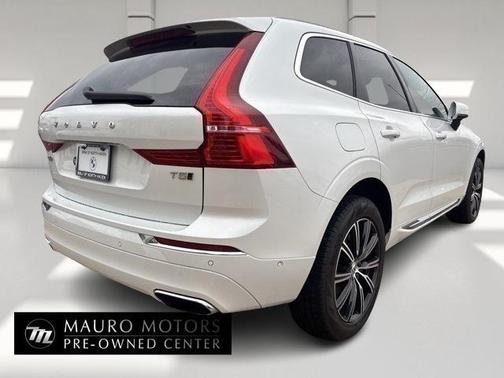 2021 Volvo XC60 T5 Inscription