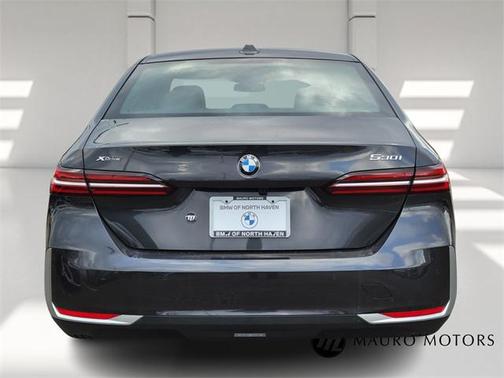 2025 BMW 530 i xDrive