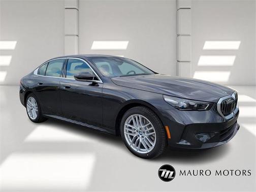 2025 BMW 530 i xDrive