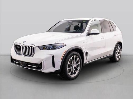 Green 2026 BMW X5 PHEV xDrive50e