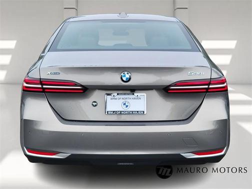 2025 BMW 530 i xDrive