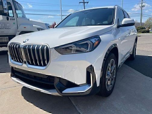 White 2025 BMW X1 xDrive28i