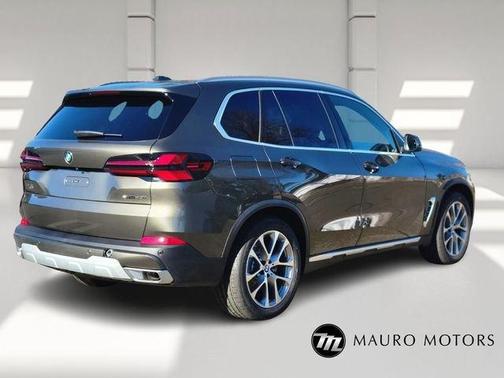 Green 2026 BMW X5 xDrive40i