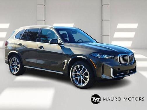Green 2026 BMW X5 xDrive40i
