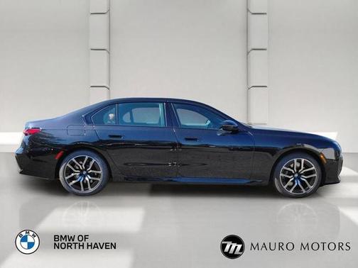 Black 2024 BMW 740 i xDrive