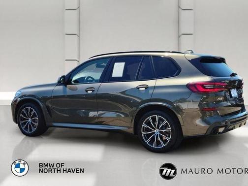 Green 2023 BMW X5 xDrive40i