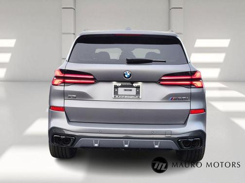 2026 BMW X5 M60i