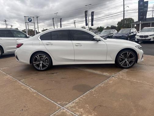 2022 BMW 330 xDrive