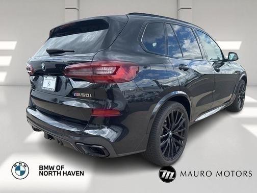 2022 BMW X5 M50i