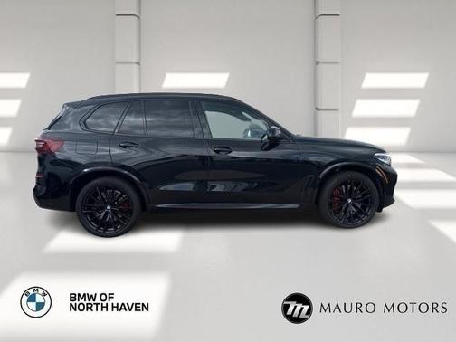2022 BMW X5 M50i
