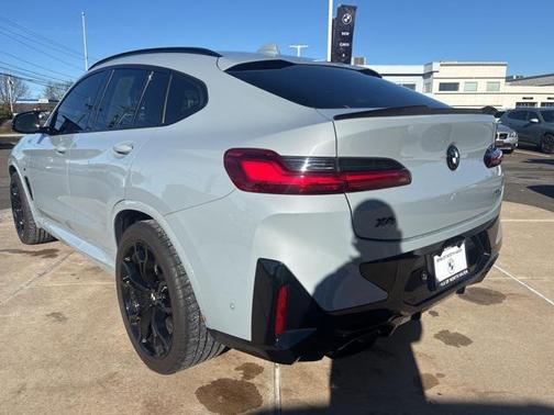 2022 BMW X4 xDrive30i