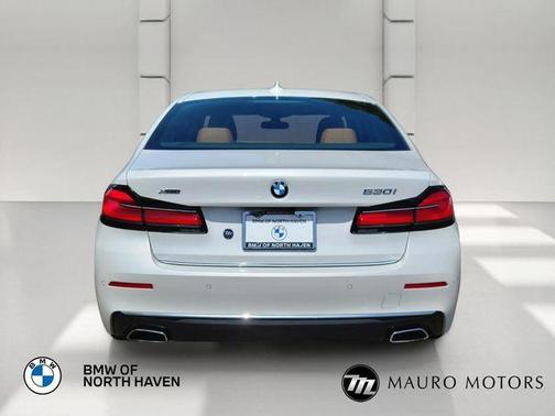 White 2023 BMW 530 i xDrive