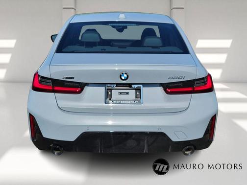 2025 BMW 330 i xDrive