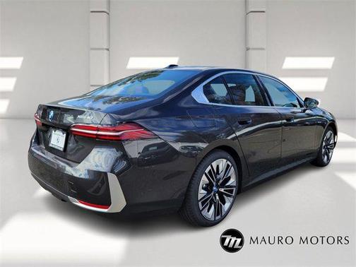 2025 BMW i5 xDrive40