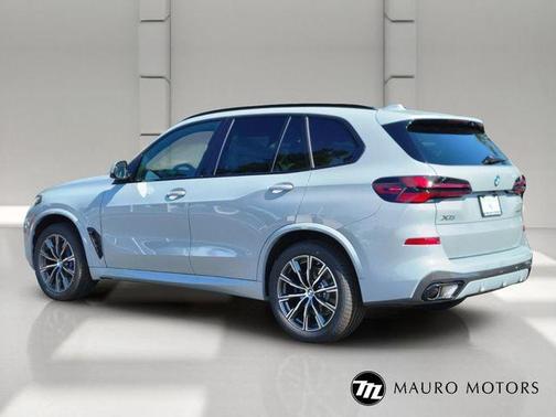 Gray 2026 BMW X5 xDrive40i
