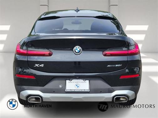 2024 BMW X4 xDrive30i