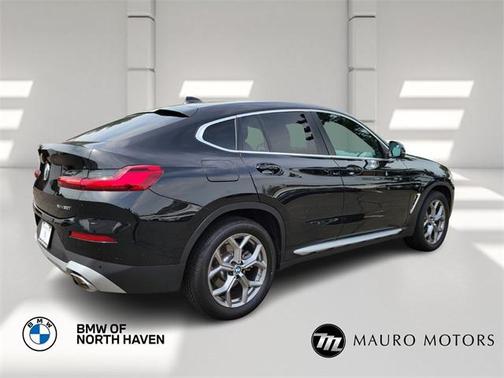 2024 BMW X4 xDrive30i