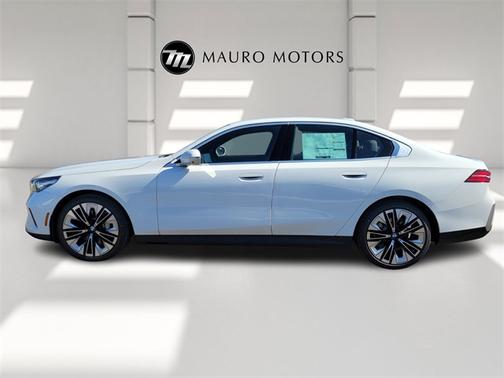 2024 BMW 530 530i xDrive