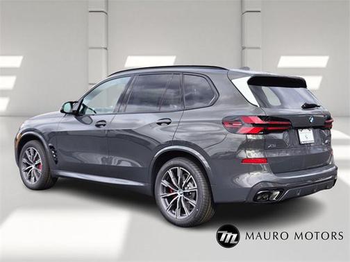 2026 BMW X5 M60i