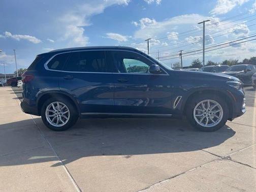 Blue 2020 BMW X5 xDrive40i