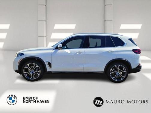 White 2024 BMW X5 xDrive40i