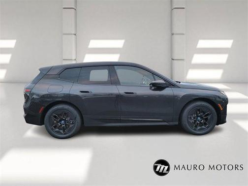 2025 BMW iX xDrive50