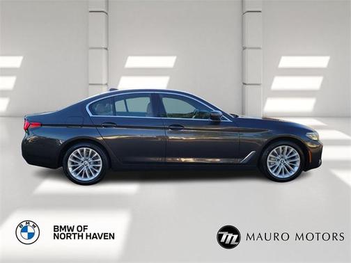 2022 BMW 530 i xDrive