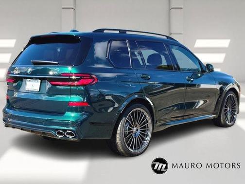 Green 2026 BMW ALPINA XB7 Base