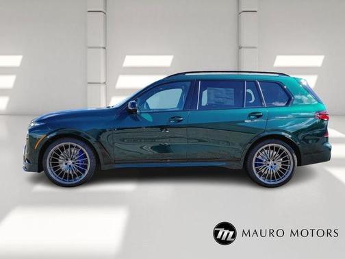 Green 2026 BMW ALPINA XB7 Base