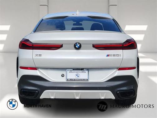 2022 BMW X6 M50i