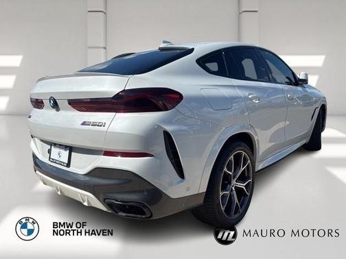 2022 BMW X6 M50i