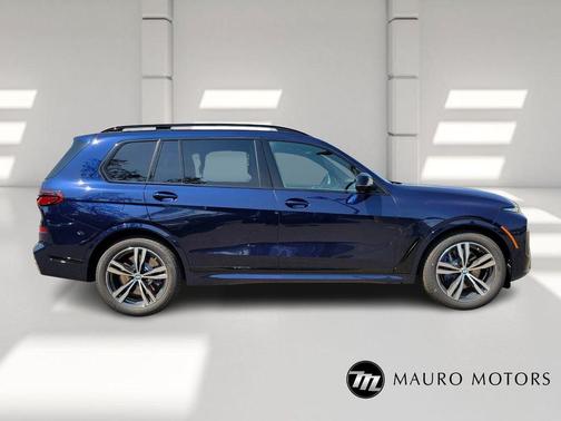 2026 BMW X7 M60i