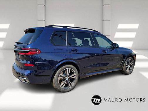 2026 BMW X7 M60i