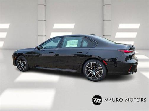 2025 BMW 740 i xDrive