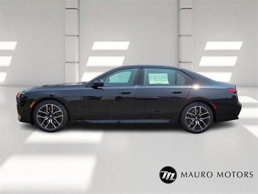 2025 BMW 740 i xDrive