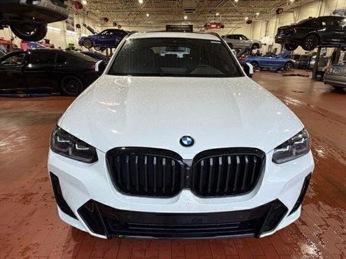 White 2024 BMW X3 xDrive30i