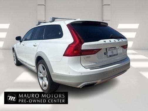 2018 Volvo V90 Cross Country T6 Volvo Ocean Race