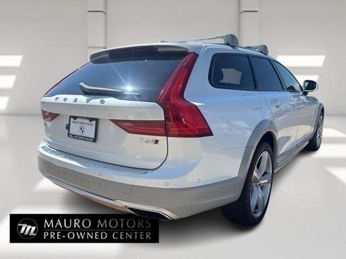 2018 Volvo V90 Cross Country T6 Volvo Ocean Race
