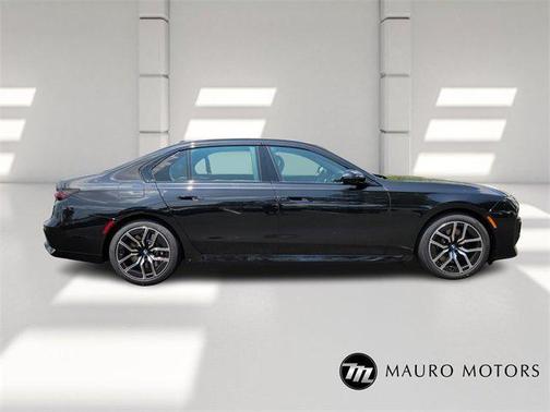 2025 BMW 760 i xDrive