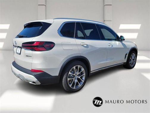 2026 BMW X5 PHEV xDrive50e
