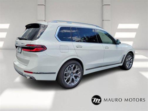2026 BMW X7 xDrive40i