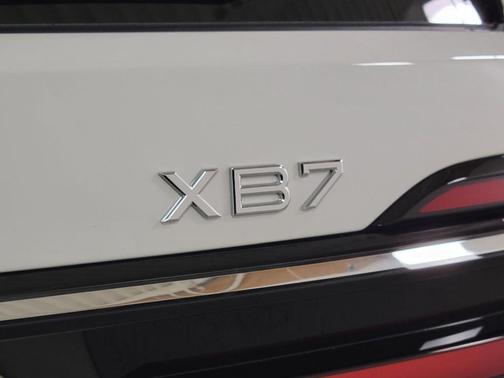 2025 BMW X7 ALPINA XB7