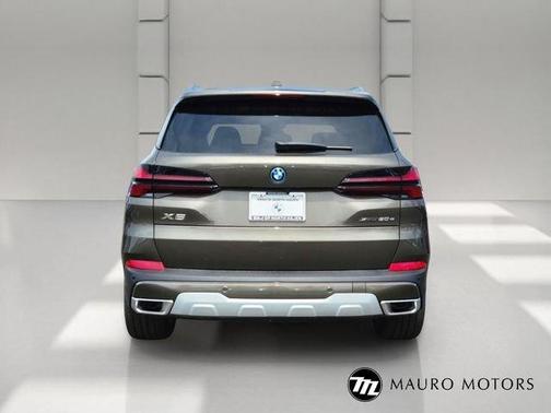 Green 2026 BMW X5 PHEV xDrive50e