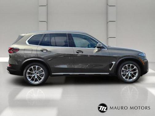 Green 2026 BMW X5 PHEV xDrive50e