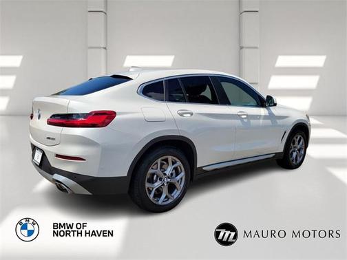 2024 BMW X4 xDrive30i